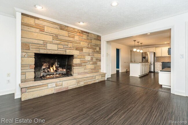 Building Photo - 509 Walbridge Dr