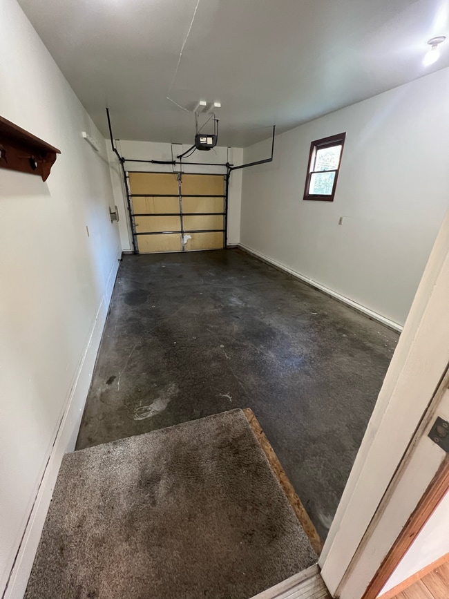 Building Photo - 162 S 19th St