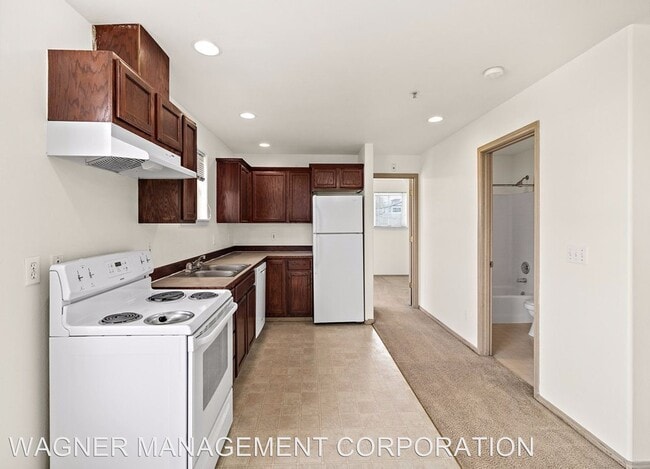 Building Photo - 801 23rd Ave S