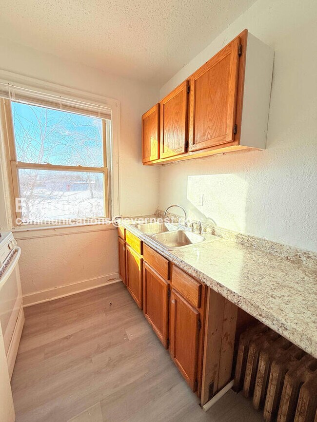 Building Photo - 13909 Hartwell St