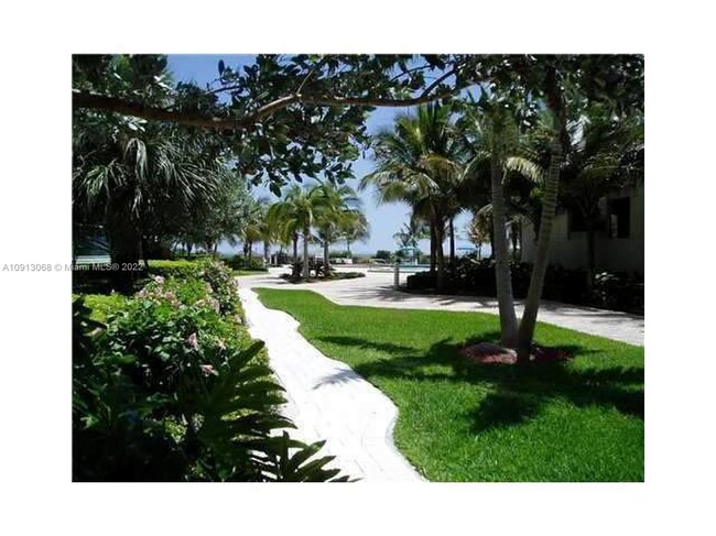 Building Photo - 3901 S Ocean Dr