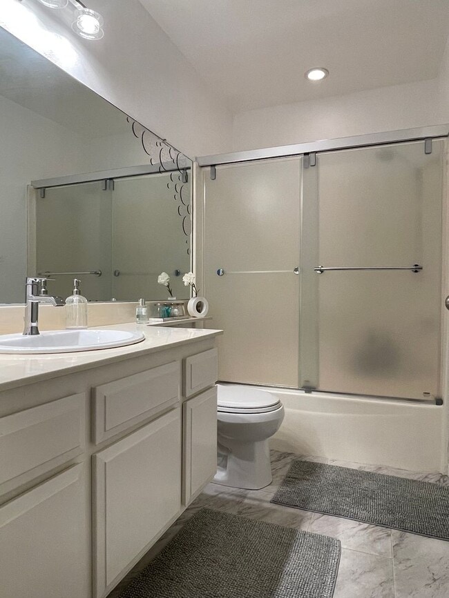 Building Photo - Stylish 3BR Townhome with Garage in Prestigious Woodbridge, Irvine