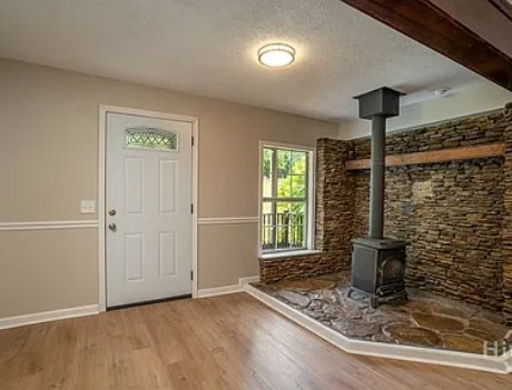 Building Photo - 4419 New Kings Bridge Rd