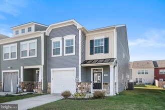 Building Photo - 32 Healey Ct