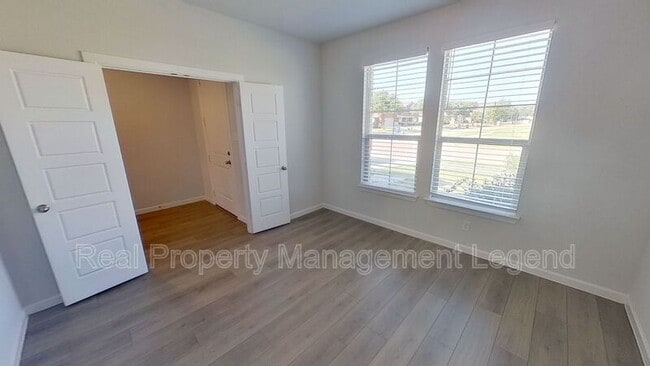 Building Photo - 442 Diamond Creek Dr