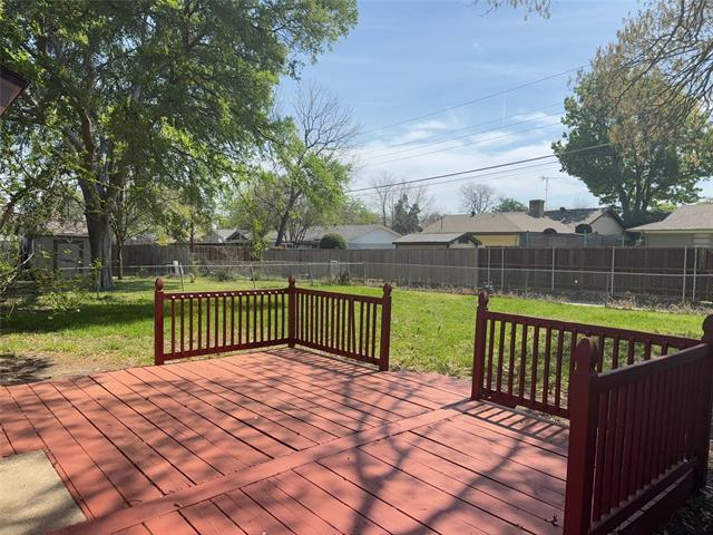 Building Photo - 1229 Evergreen Dr