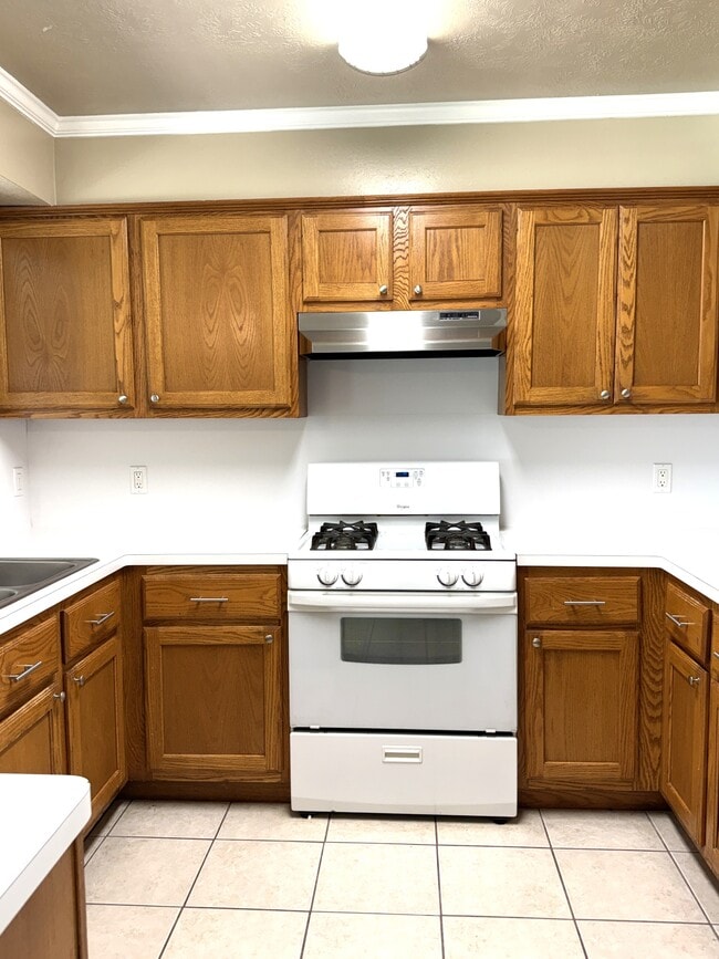 Building Photo - 1505 Richland Ct N