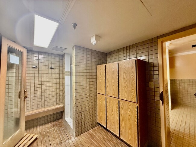 Building Photo - 98-402 Koauka Loop #2412 - Pearl Regency