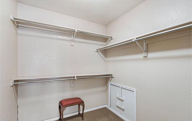 Building Photo - Spacious - 2-Bedroom + Office Condo at The Falls at Legend Trail