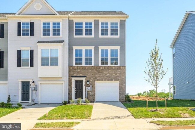 Building Photo - 450 Seeback Dr