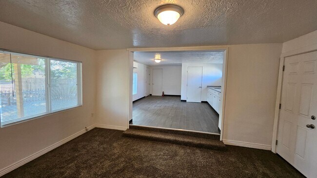 Building Photo - 1721-1729 Del Sur Drive SW