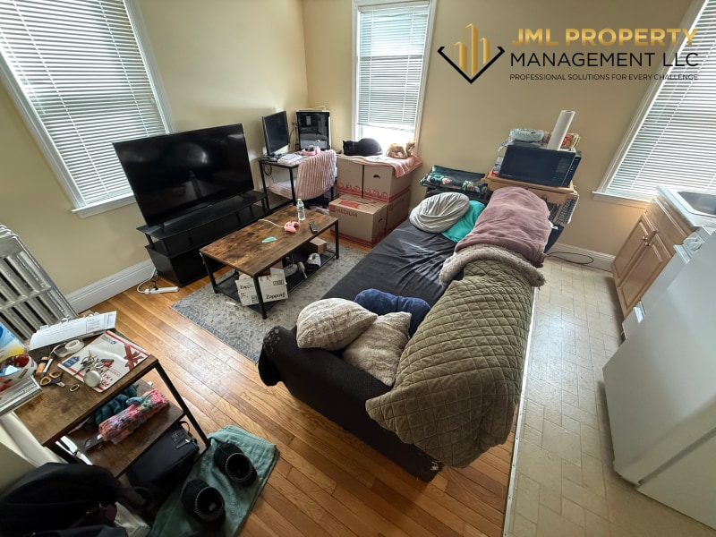 Building Photo - 500 Cherry St