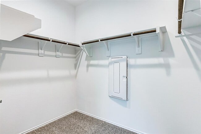 Building Photo - 4953 Almond Ter Dr