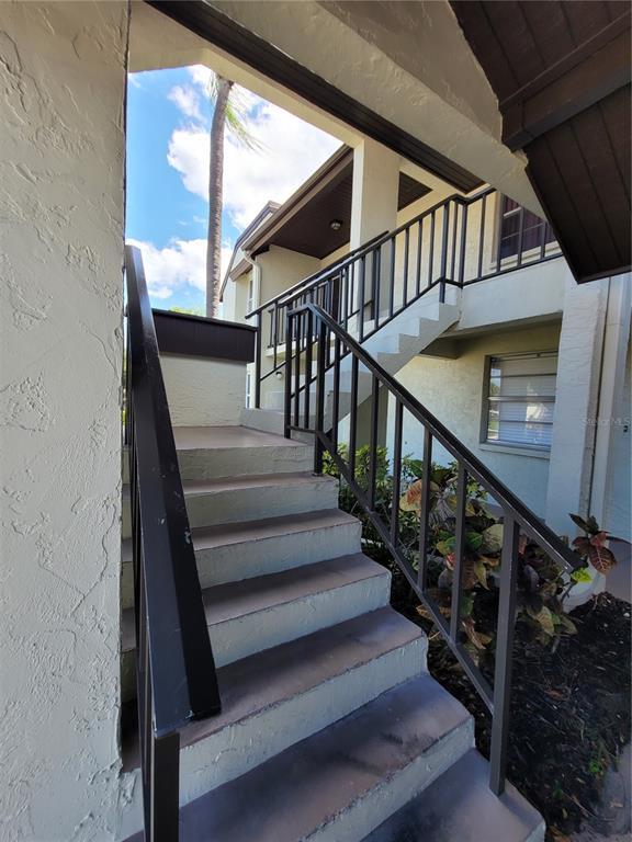 Building Photo - 1100 E Bay Dr