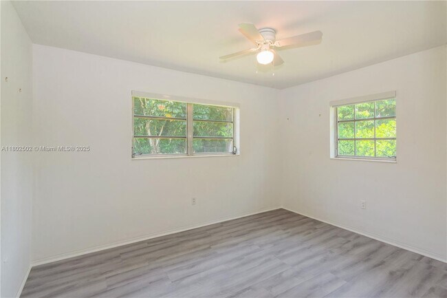 Building Photo - 7300 SW 116th St