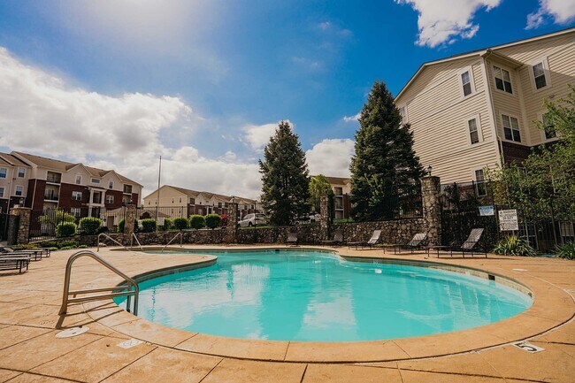 Building Photo - Devonshire Apartments