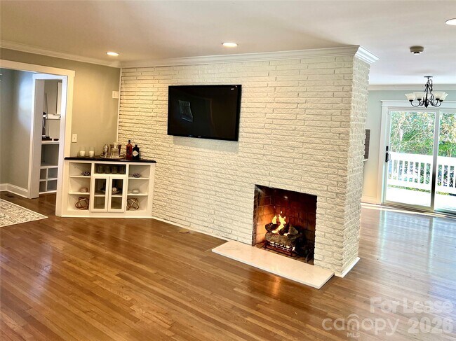 Building Photo - 4227 Murrayhill Rd