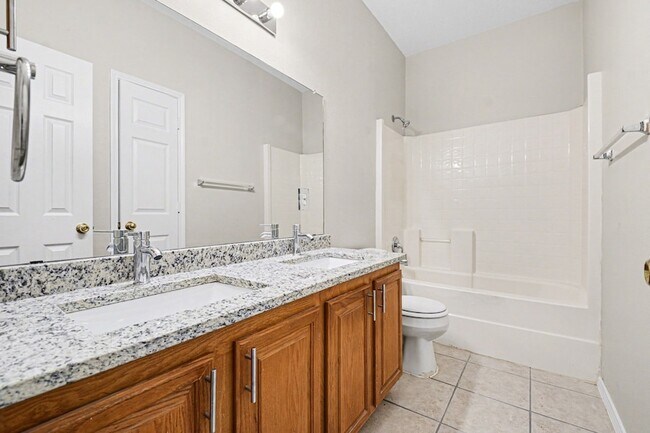 Building Photo - 1550 Charleston Dr