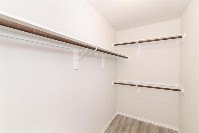Building Photo - 24242 Ravenna Oaks Ct