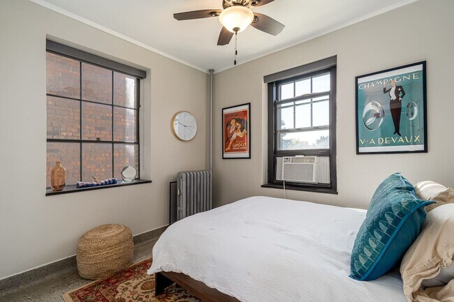 BEDROOM - 722 18th St