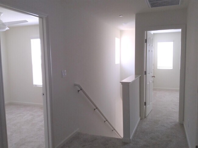 Building Photo - 6460 E Malbec Dr