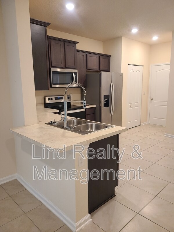 Building Photo - 7737 Legacy Trl