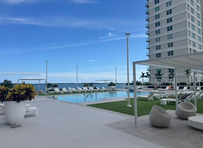 Building Photo - 770 Claughton Island Dr