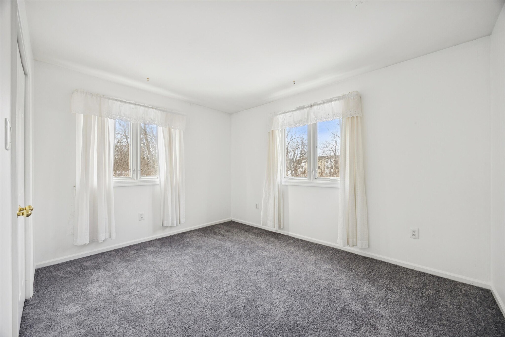 Building Photo - 113 Harvest Ln