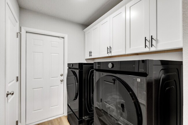 Building Photo - 1201 Forest Heights Rd