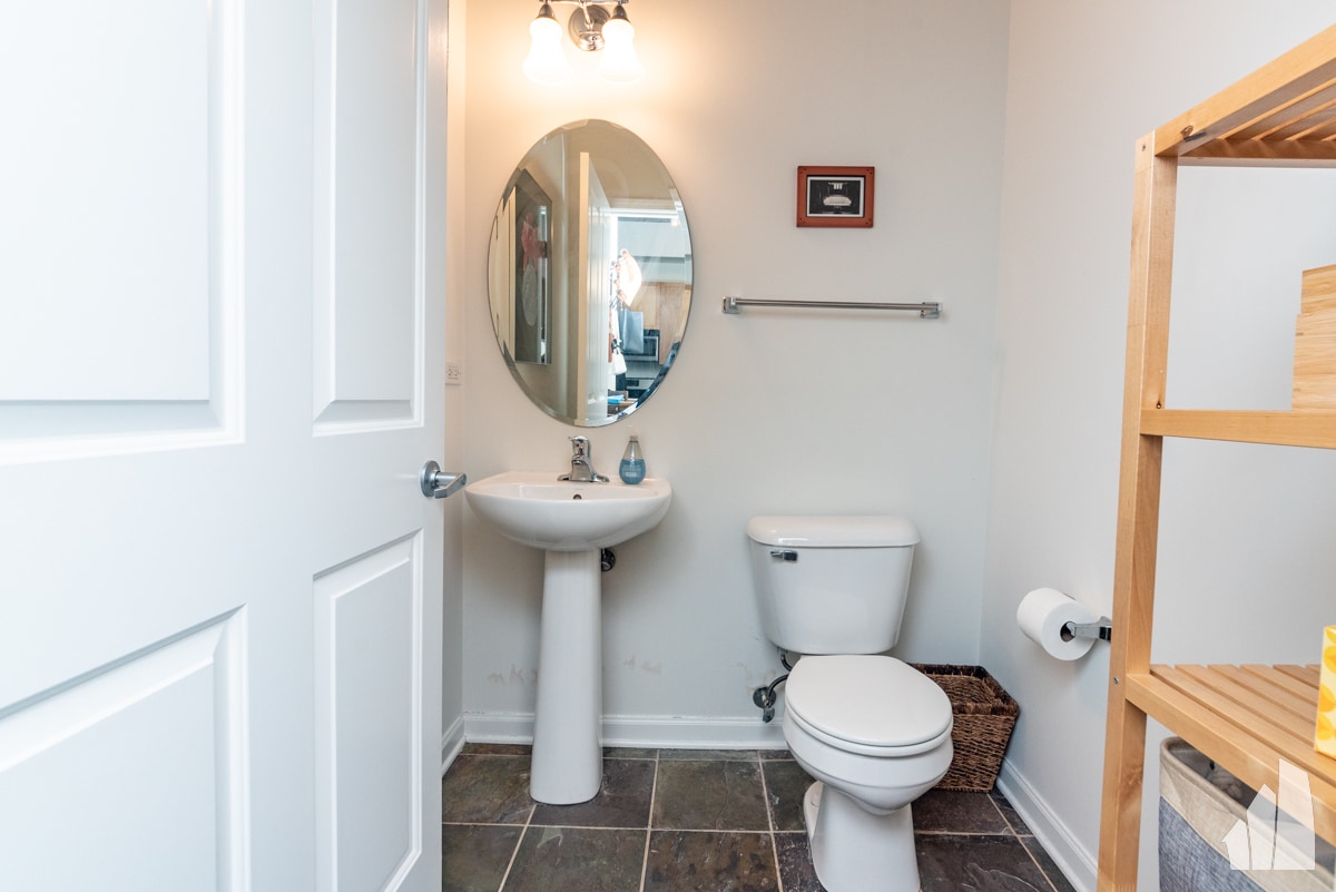 Building Photo - 1464 S Michigan Ave