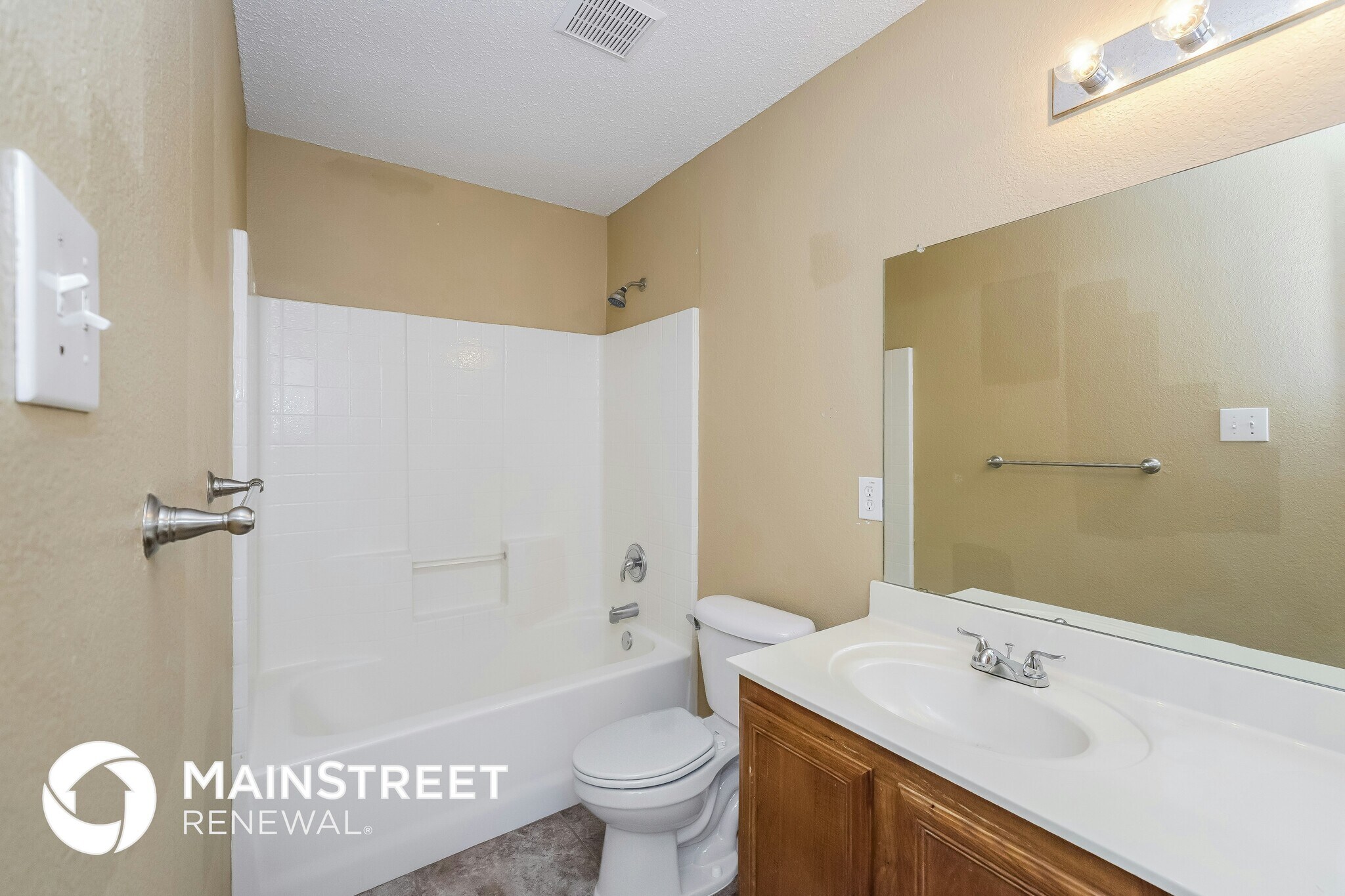 Building Photo - 5003 Boots and Saddle Ct