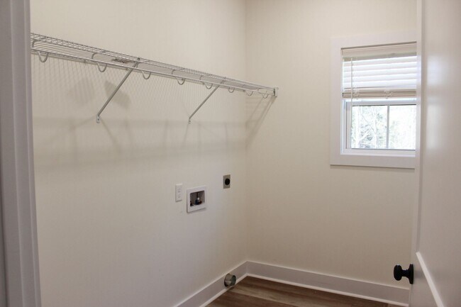 Building Photo - Brand New 3 Bedroom Home with Maintenance Free Living