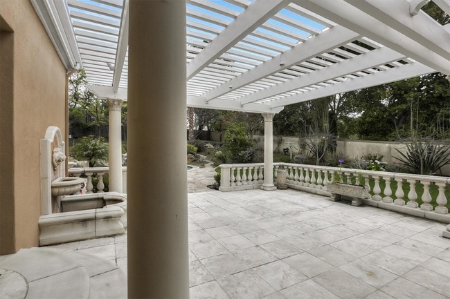 Building Photo - 27210 Ohlone Ln