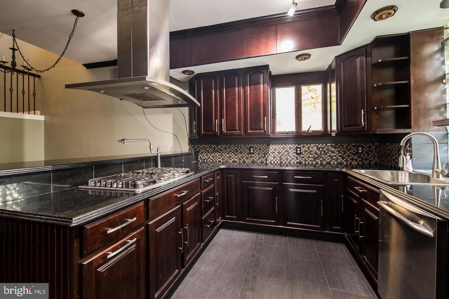 Building Photo - 822 N Ringgold St