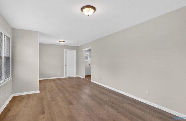 Building Photo - 1601 Armstrong St NW