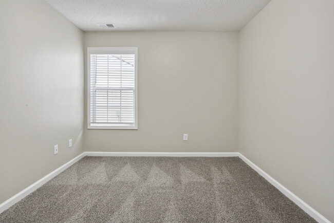 Building Photo - Move-in ready home in Hiram!