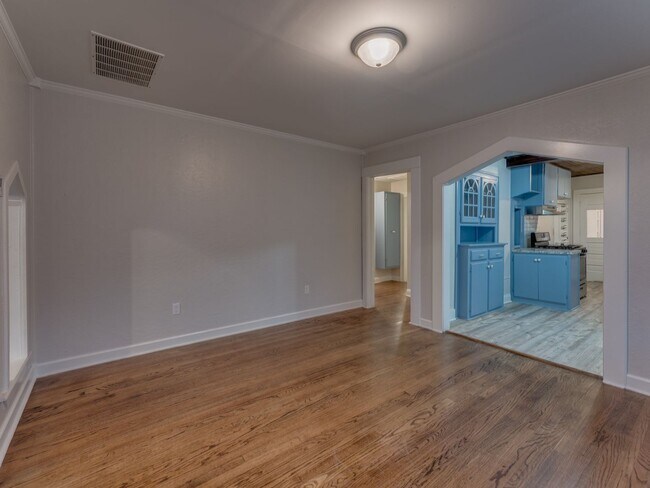 Building Photo - 3 Bedroom 2 Bath home in Shawnee!