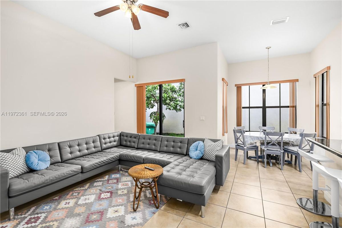 Building Photo - 3700 NW 84th Way