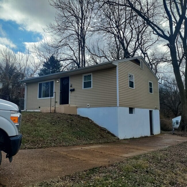 Building Photo - 7304 Albright Ave