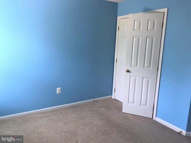 Building Photo - 46902 Wesleyan Ct