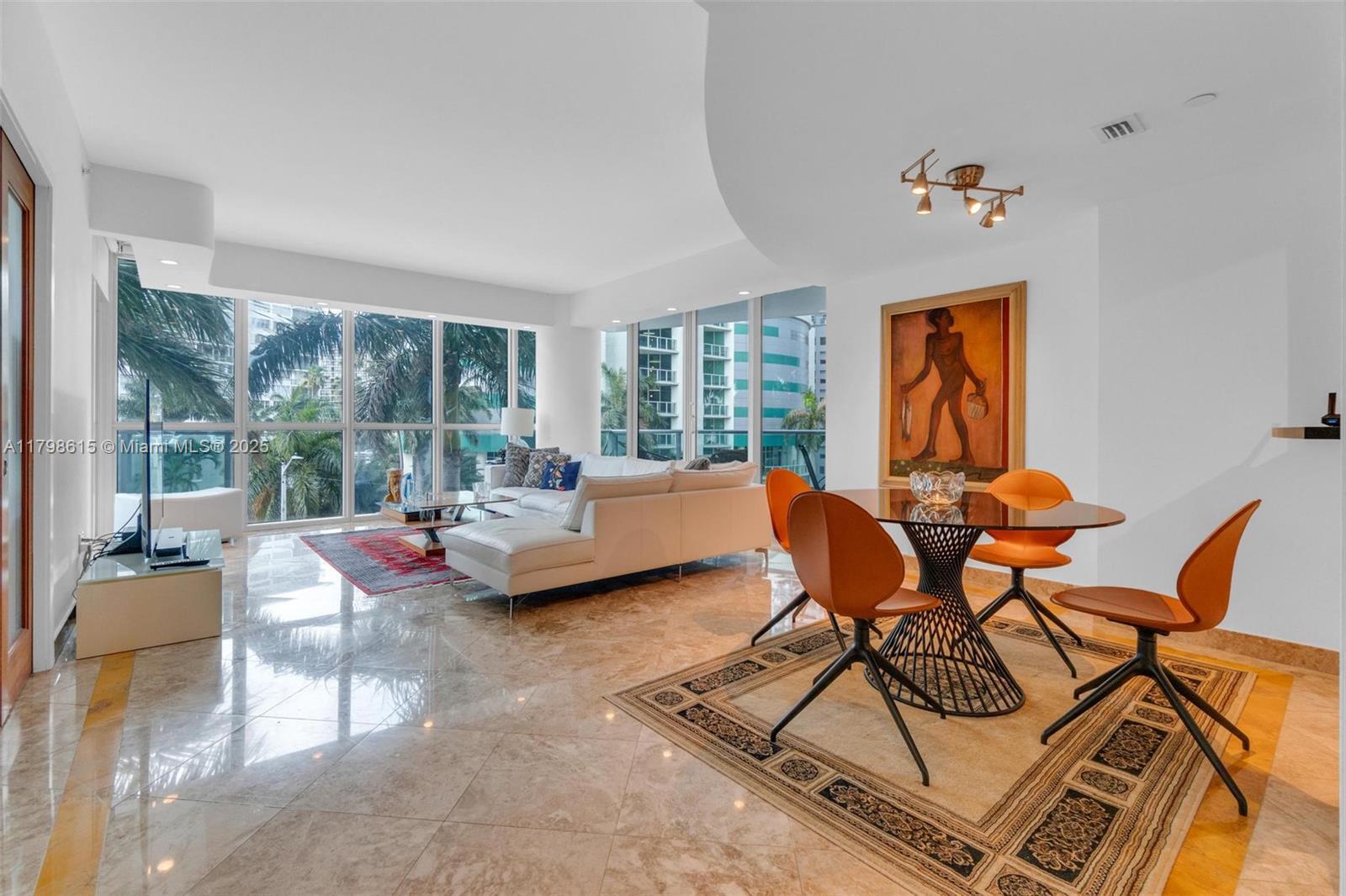 Building Photo - 1331 Brickell Bay Dr
