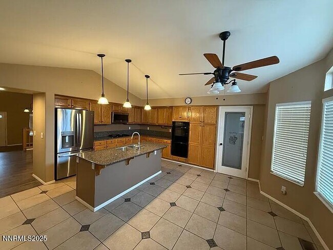 Building Photo - 965 Dolce Dr