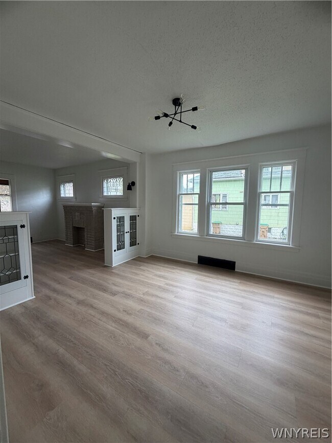 Building Photo - 73 Hedwig Ave