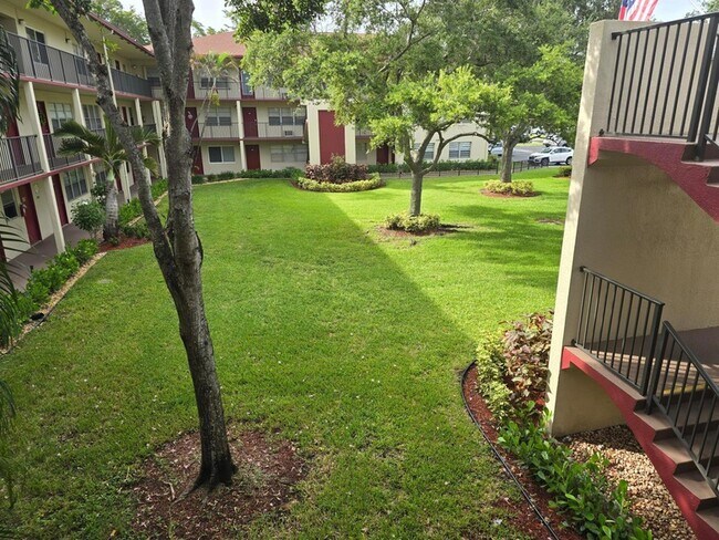 Building Photo - 151 SW 134th Way