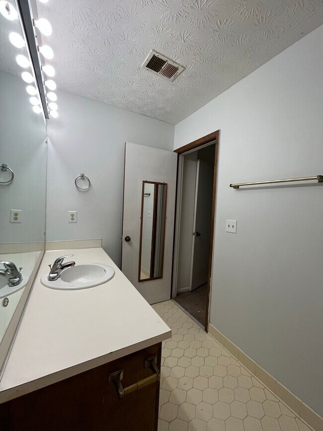 Building Photo - Location, Community, Quality Living. It St...
