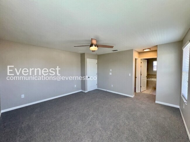 Building Photo - 11211 Flora Springs Dr