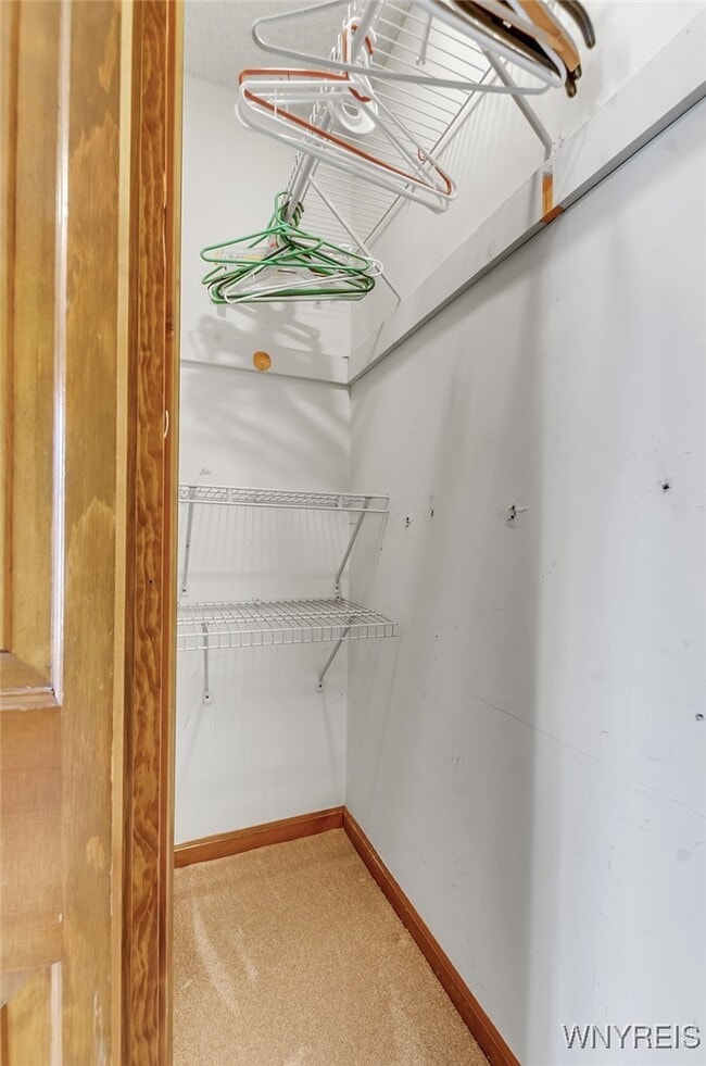 Building Photo - 9400 Wehrle Dr