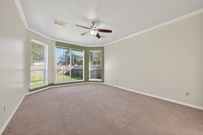 Building Photo - 23730 River Pl Dr