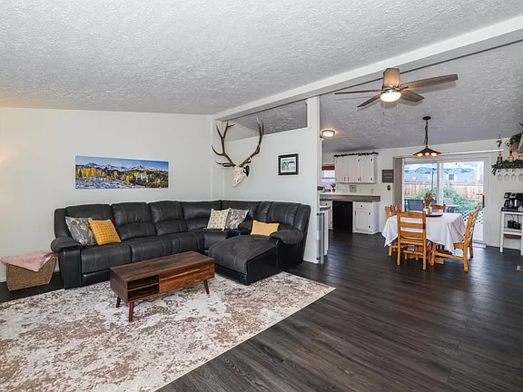 Building Photo - 1465 W 78th Cir