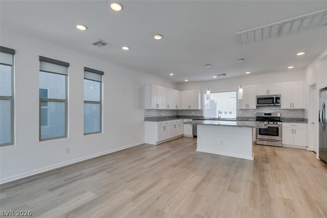 Building Photo - 8048 Haywood Estate Ave